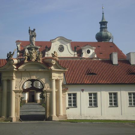 Apartricanova Prag Exterior foto